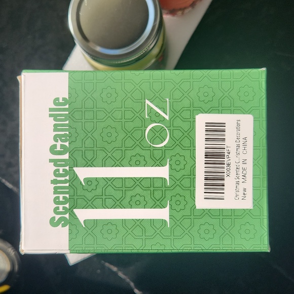 11 oz Soy Wax Christmas scented candles ☆ Paraffin free ☆ 100% Soy ☆ New in box - Picture 8 of 11
